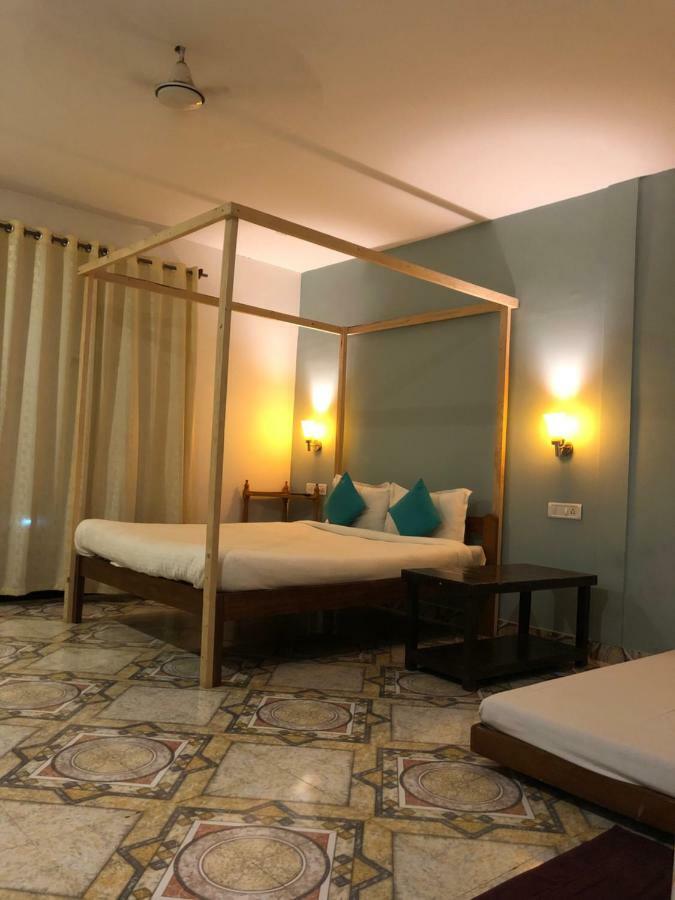 Kaza A Le Pearl Resort Andžuna Exteriér fotografie