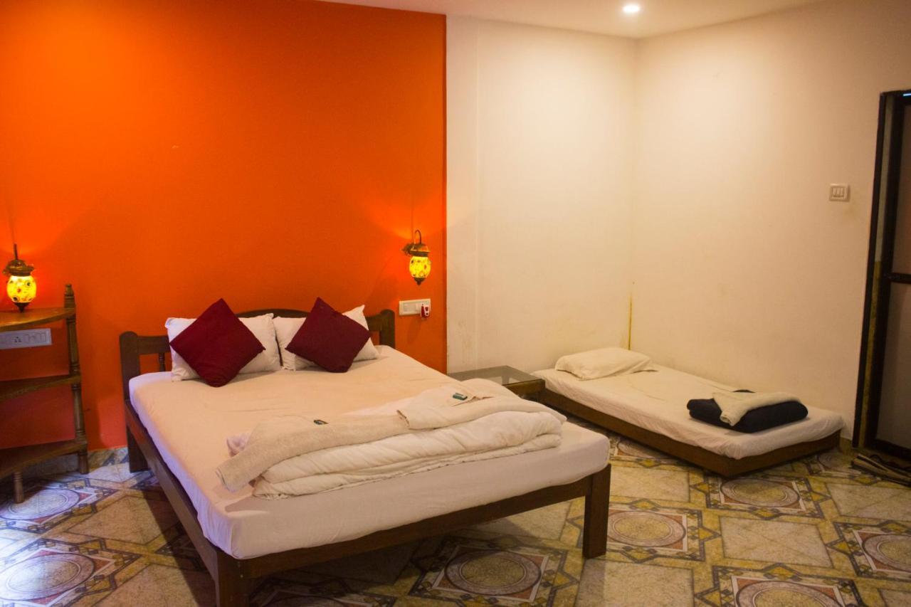 Kaza A Le Pearl Resort Andžuna Exteriér fotografie